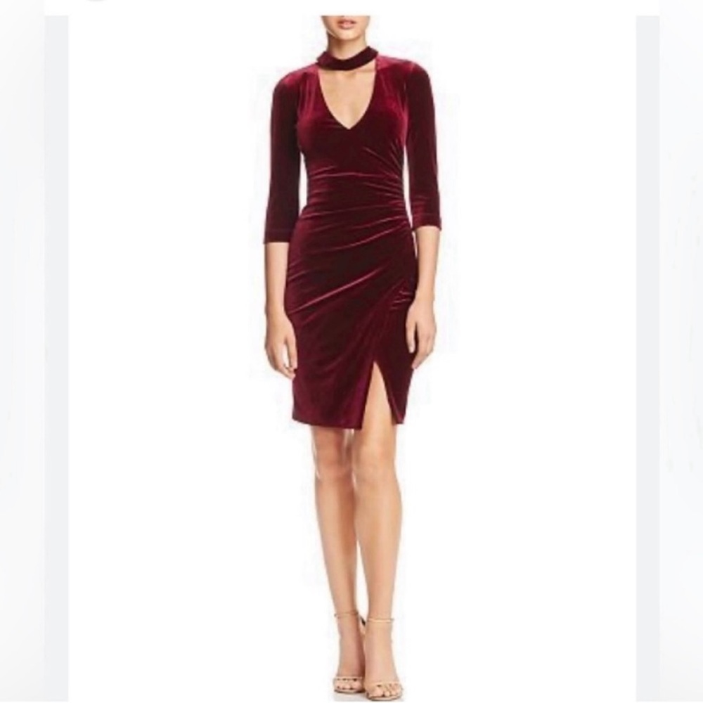 🔥 Maroon BCBGMaxAzria Velvet Side Ruche Choker V-Neck Dress - Size XS